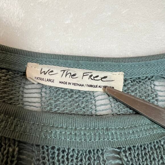 Free People Crewneck Open Knit Tunic Blouse w/ Raw Hem Size XL Boho Cottagecore - Picture 4 of 8